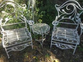 More fabulous patio furniture