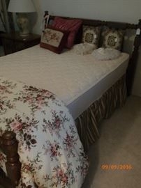 DOUBLE BED WITH RALPH LAUERN QUEEN COMFORTER SET