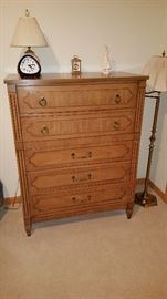 chest of drawers