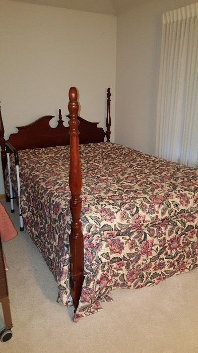 Pennsylvania House queen bed