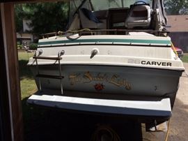 1984 Carver Yacht SunSeeker Monterey (2687) 27' 260 hpV8 Mere Cruiser with trailer