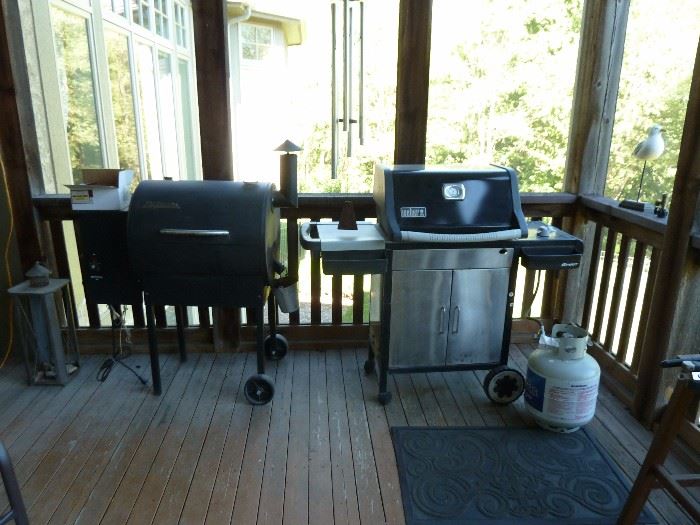 Grill and smoker