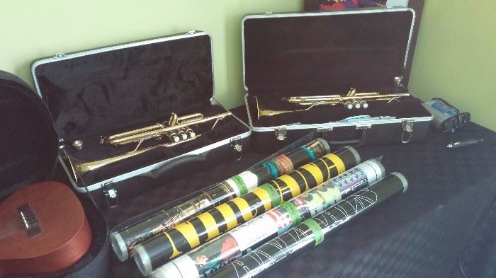 Trumpets x3 and harmonica's
