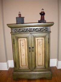 Green decorative cabinet