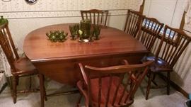 Vintage Cherry oval table with 6 chairs
