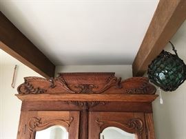 Armoire detail