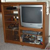 Oak entertainment center - holds 27" flatscreen.