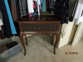 Accent Table