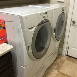 Pedestal Washer Dryer