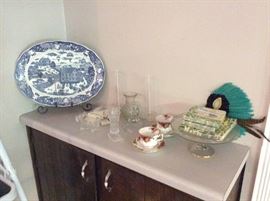 Cups and Saucers, Toile Platter