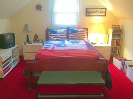 Vintage Full Size Bed, Storage, Semi-Vintage Nightstands & Small Console