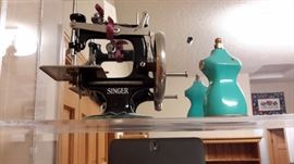 vintage singer childs sewing machine