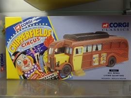 chipperfields aec regal living quarters 97022
