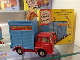 chipperfields giraffe transporter 503
