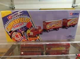 chipperfields sammell highwayman with 2 trailers 97915
