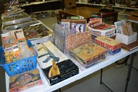 Toy Guns, Caps, Machine Gun, Komic Characters