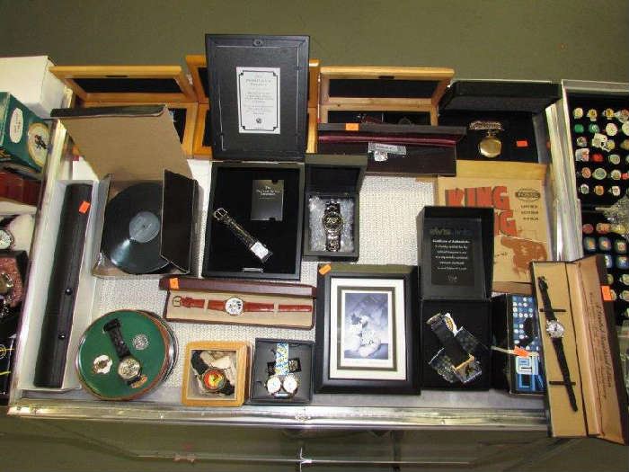 Elvis, King kong Fossil, Mickey, Walt and other watches