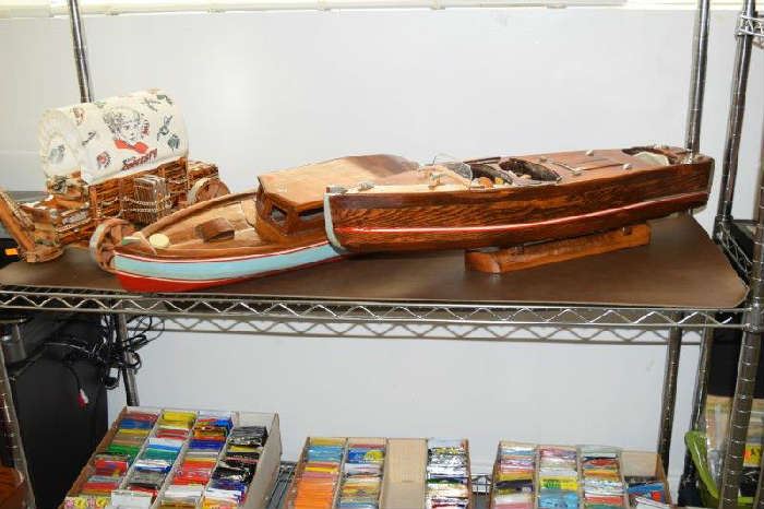 Criss Craft Model Boat,Wood Boat, Chuck Wagon Light