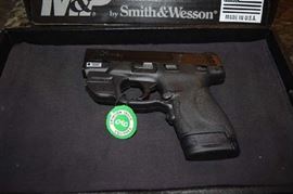 Smith Wesson with Green Laser, handle grip laser, 9mm M & P Shield HKP 5071 CTC with Box