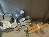 Assorted Kitchen Items
