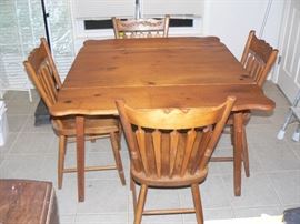 Beautiful Maple drop leaf table and chairs