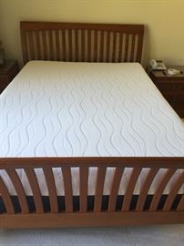 New memory foam mattress and boxsprings in Queen size
