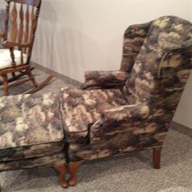 hunting scene chair and ottoman