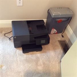 printer and shredder in perfect condition