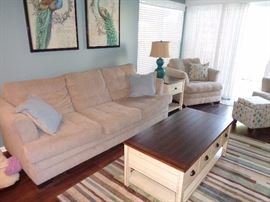 Great condition Raymour & Flanigan sofa, 2 chairs & ottoman