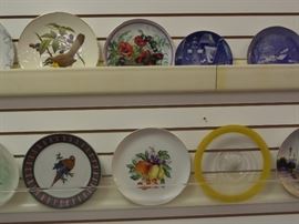 vintage collector plates 