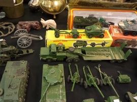 Dinky army toy's 
