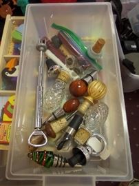 vintage wine stoppers & cork screws 