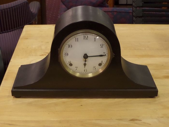 vintage mantle clock 