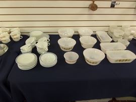 (This is the remaining Pyrex of the Love Pyrex & Other Stuff Sale)