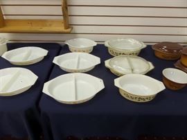 (This is the remaining Pyrex of the Love Pyrex & Other Stuff Sale)