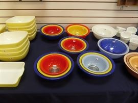 (This is the remaining Pyrex of the Love Pyrex & Other Stuff Sale)