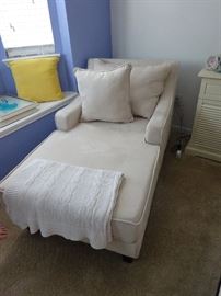 Chaise lounge chair only 6 months old hardly sat on