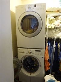 LG washer/dryer set