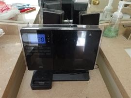 audiovox charger speaker