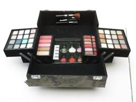 Make-up kit.
