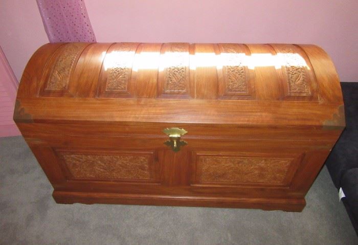 Gorgeous trunk made in Turkey