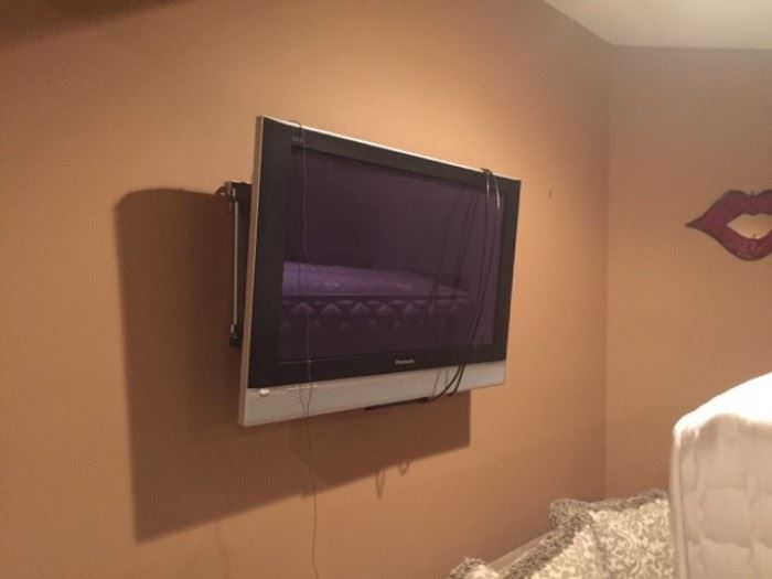 Flat Screen TVs 