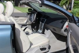 2006 VOLVO C70 CONVERTIBLE 63000 MILES GARAGE KEPT 