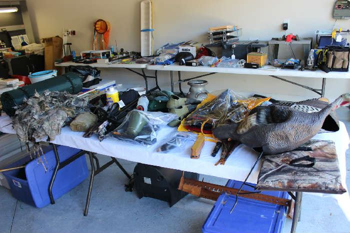 HUNTING EQUIPMENT AND DECOYS