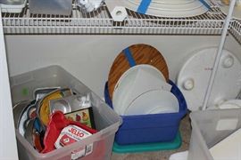 CAKE DECORATING EQUIPMENT