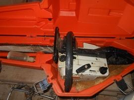 Gas powered chain saw/runs great