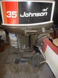 35 HP Johnson motor/ runs great!!!!!!!!