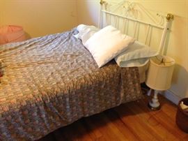 Head and foot lift bed, electric $150 including mattress