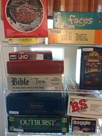 Great selection of games and puzzles
