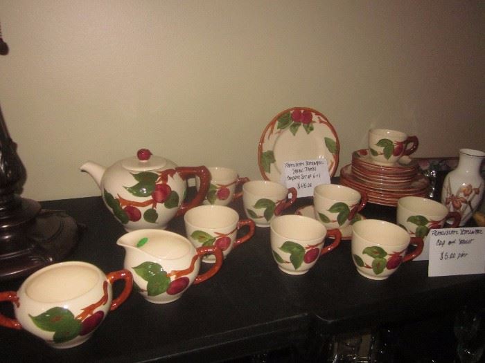 Franciscan Ware Apple Pottery, "Made in England" 